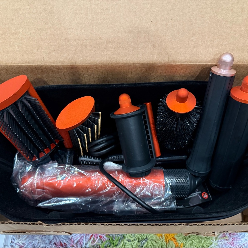 Refurbished Dyson Airwrap